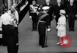 Immagine di Queen Elizabeth Londra Inghilterra Regno Unito, 1963, secondo 17 filmato di repertorio 65675055204