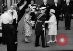 Immagine di Queen Elizabeth Londra Inghilterra Regno Unito, 1963, secondo 18 filmato di repertorio 65675055204