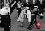 Immagine di Queen Elizabeth Londra Inghilterra Regno Unito, 1963, secondo 19 filmato di repertorio 65675055204