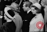 Immagine di Queen Elizabeth Londra Inghilterra Regno Unito, 1963, secondo 23 filmato di repertorio 65675055204