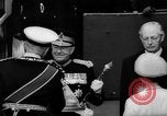 Immagine di Queen Elizabeth Londra Inghilterra Regno Unito, 1963, secondo 27 filmato di repertorio 65675055204