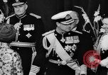 Immagine di Queen Elizabeth Londra Inghilterra Regno Unito, 1963, secondo 43 filmato di repertorio 65675055204