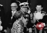 Immagine di Queen Elizabeth Londra Inghilterra Regno Unito, 1963, secondo 46 filmato di repertorio 65675055204