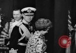 Immagine di Queen Elizabeth Londra Inghilterra Regno Unito, 1963, secondo 47 filmato di repertorio 65675055204