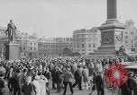 Immagine di Queen Elizabeth Londra Inghilterra Regno Unito, 1963, secondo 49 filmato di repertorio 65675055204