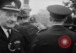Immagine di Queen Elizabeth Londra Inghilterra Regno Unito, 1963, secondo 58 filmato di repertorio 65675055204
