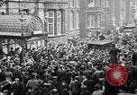 Standbild Hochzeit von Prinz Sigvard von Schweden London England Vereinigtes Königreich, 1934, aus Sekunde 42 historischem Filmmaterial Videoclip 65675055209