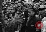 Image interview de prisonniers Dachau Allemagne, 1945, de la seconde 10 séquences d'archives historiques vidéo 65675055225