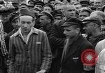 Image interview de prisonniers Dachau Allemagne, 1945, de la seconde 36 séquences d'archives historiques vidéo 65675055225