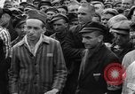 Image interview de prisonniers Dachau Allemagne, 1945, de la seconde 50 séquences d'archives historiques vidéo 65675055225