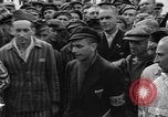 Image interview de prisonniers Dachau Allemagne, 1945, de la seconde 5 séquences d'archives historiques vidéo 65675055226