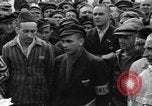 Image interview de prisonniers Dachau Allemagne, 1945, de la seconde 14 séquences d'archives historiques vidéo 65675055226
