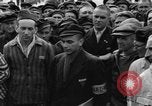 Image interview de prisonniers Dachau Allemagne, 1945, de la seconde 24 séquences d'archives historiques vidéo 65675055226