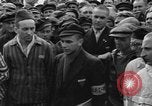 Image interview de prisonniers Dachau Allemagne, 1945, de la seconde 38 séquences d'archives historiques vidéo 65675055226