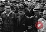 Image interview de prisonniers Dachau Allemagne, 1945, de la seconde 46 séquences d'archives historiques vidéo 65675055226