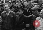 Image interview de prisonniers Dachau Allemagne, 1945, de la seconde 58 séquences d'archives historiques vidéo 65675055226