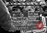 Image interview de prisonniers Dachau Allemagne, 1945, de la seconde 7 séquences d'archives historiques vidéo 65675055227