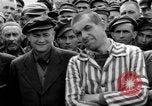 Image interview de prisonniers Dachau Allemagne, 1945, de la seconde 13 séquences d'archives historiques vidéo 65675055227