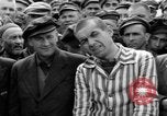 Image interview de prisonniers Dachau Allemagne, 1945, de la seconde 34 séquences d'archives historiques vidéo 65675055227