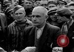 Image interview de prisonnier Dachau Allemagne, 1945, de la seconde 23 séquences d'archives historiques vidéo 65675055228