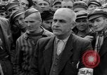Image interview de prisonnier Dachau Allemagne, 1945, de la seconde 32 séquences d'archives historiques vidéo 65675055228