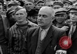 Image interview de prisonnier Dachau Allemagne, 1945, de la seconde 44 séquences d'archives historiques vidéo 65675055228