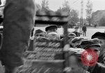 Image Entrevue du prisonnier Dachau Allemagne, 1945, de la seconde 15 séquences d'archives historiques vidéo 65675055229