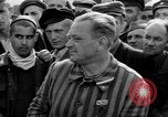 Image Entrevue du prisonnier Dachau Allemagne, 1945, de la seconde 20 séquences d'archives historiques vidéo 65675055229