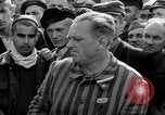 Image Entrevue du prisonnier Dachau Allemagne, 1945, de la seconde 22 séquences d'archives historiques vidéo 65675055229