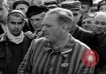 Image Entrevue du prisonnier Dachau Allemagne, 1945, de la seconde 26 séquences d'archives historiques vidéo 65675055229