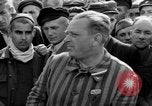 Image Entrevue du prisonnier Dachau Allemagne, 1945, de la seconde 27 séquences d'archives historiques vidéo 65675055229