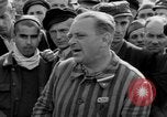 Image Entrevue du prisonnier Dachau Allemagne, 1945, de la seconde 39 séquences d'archives historiques vidéo 65675055229