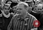 Image Entrevue du prisonnier Dachau Allemagne, 1945, de la seconde 40 séquences d'archives historiques vidéo 65675055229