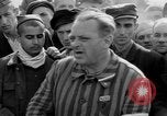 Image Entrevue du prisonnier Dachau Allemagne, 1945, de la seconde 60 séquences d'archives historiques vidéo 65675055229