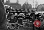Image Entrevue du prisonnier Dachau Allemagne, 1945, de la seconde 11 séquences d'archives historiques vidéo 65675055230