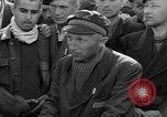 Image Entrevue du prisonnier Dachau Allemagne, 1945, de la seconde 21 séquences d'archives historiques vidéo 65675055230
