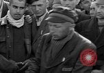 Image Entrevue du prisonnier Dachau Allemagne, 1945, de la seconde 29 séquences d'archives historiques vidéo 65675055230