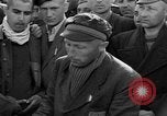 Image Entrevue du prisonnier Dachau Allemagne, 1945, de la seconde 43 séquences d'archives historiques vidéo 65675055230