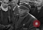 Image Entrevue du prisonnier Dachau Allemagne, 1945, de la seconde 52 séquences d'archives historiques vidéo 65675055230