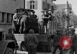 Immagine di Soldati americani Landsberg Germania, 1945, secondo 23 filmato di repertorio 65675055253