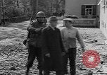 Immagine di Soldati americani Landsberg Germania, 1945, secondo 25 filmato di repertorio 65675055253