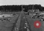 Immagine di Corpi morti Landsberg Germania, 1945, secondo 24 filmato di repertorio 65675055255