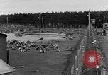 Immagine di Corpi morti Landsberg Germania, 1945, secondo 26 filmato di repertorio 65675055255