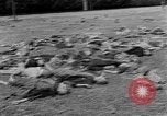 Standbild Leichen Landsberg Deutschland, 1945, aus Sekunde 28 historischem Filmmaterial Videoclip 65675055256