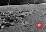 Standbild Leichen Landsberg Deutschland, 1945, aus Sekunde 30 historischem Filmmaterial Videoclip 65675055256