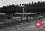 Standbild Leichen Landsberg Deutschland, 1945, aus Sekunde 57 historischem Filmmaterial Videoclip 65675055256
