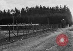 Standbild Leichen Landsberg Deutschland, 1945, aus Sekunde 59 historischem Filmmaterial Videoclip 65675055256
