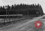 Standbild Leichen Landsberg Deutschland, 1945, aus Sekunde 60 historischem Filmmaterial Videoclip 65675055256