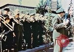 Immagine di Cerimonia di liberazione Dachau Germania, 1945, secondo 15 filmato di repertorio 65675055258