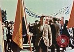 Immagine di Cerimonia di liberazione Dachau Germania, 1945, secondo 25 filmato di repertorio 65675055258